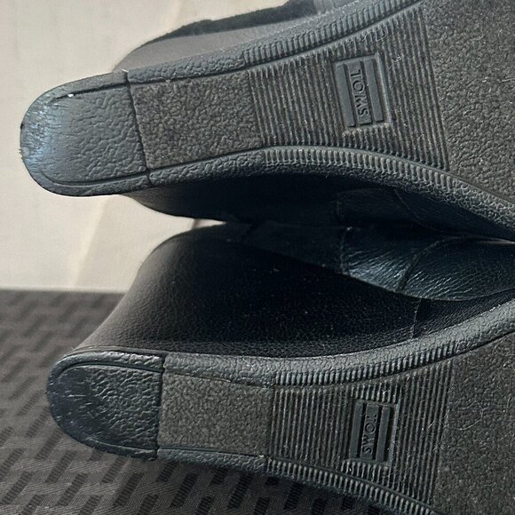 TOMS Desert High Wedge Suede & Leather Bootie - Picture 11 of 11